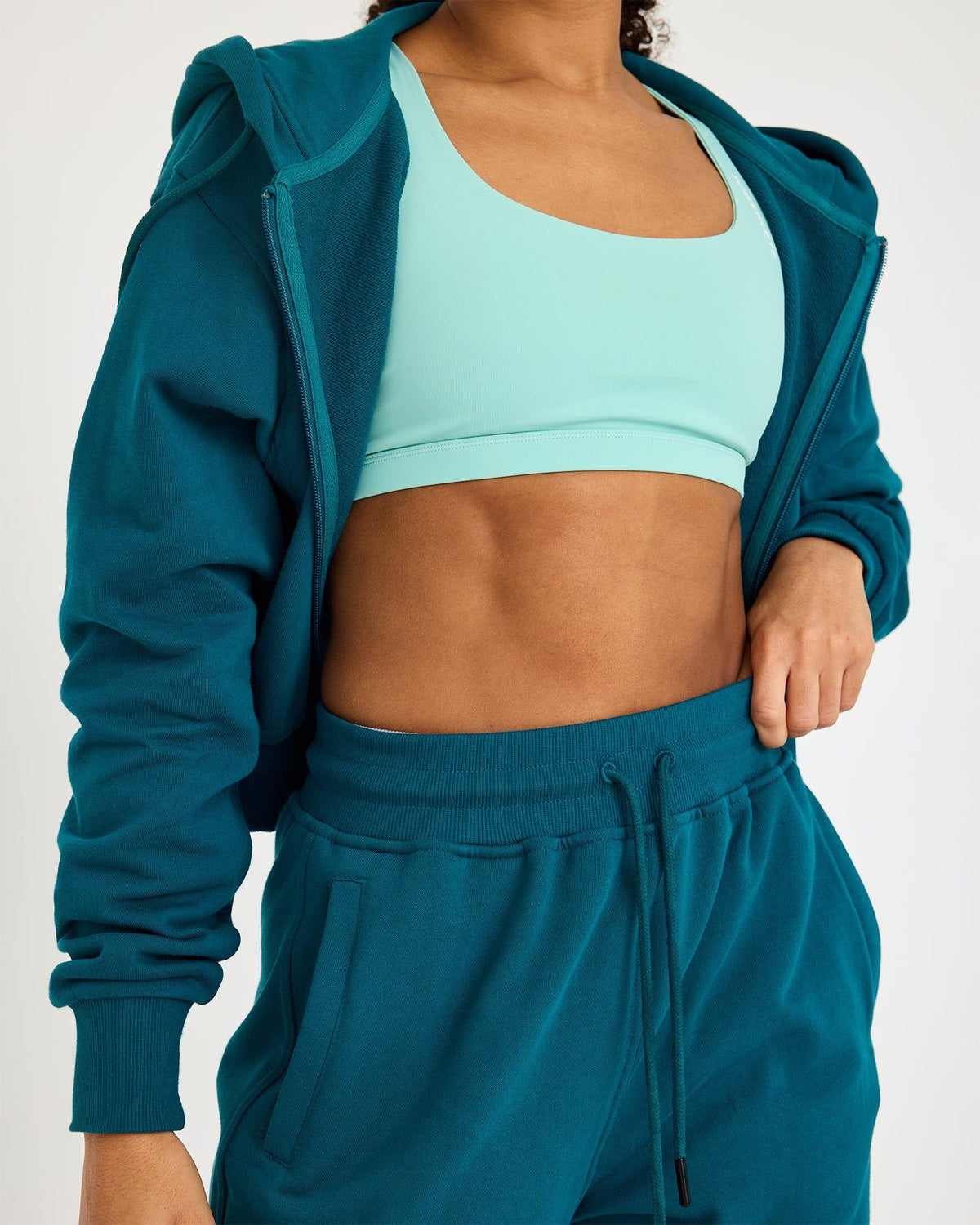 Core Classic Cropped Hoodie med dragkedja