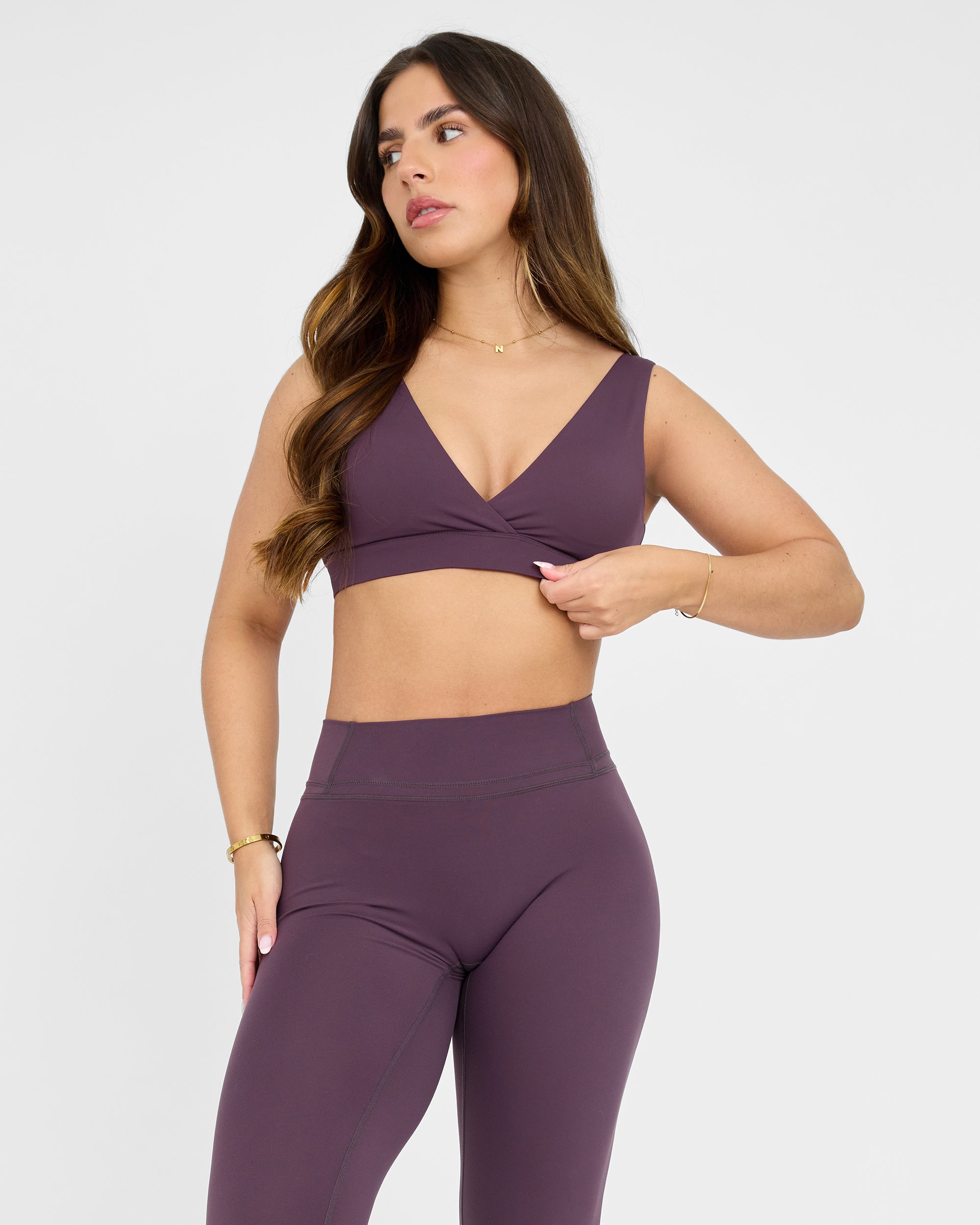 Sujetador deportivo Legacy Ultimate con cuello en V